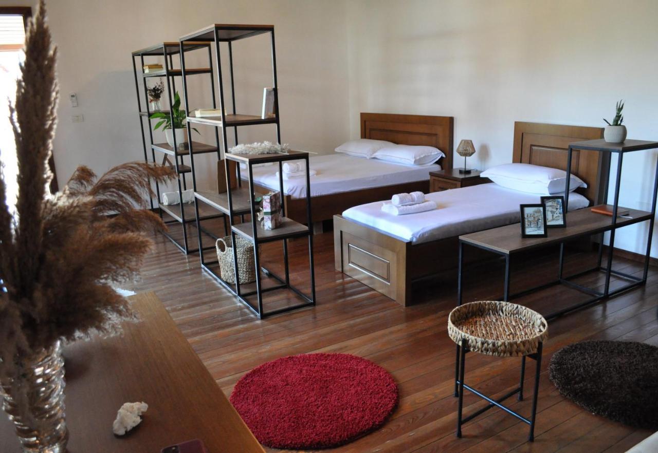 Timber Guest House Берат Екстер'єр фото