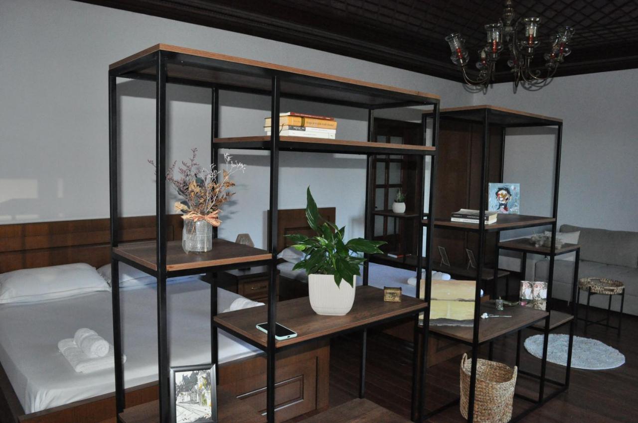 Timber Guest House Берат Екстер'єр фото